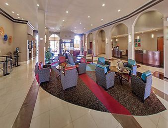 Hotel Wyndham Airport And Water Park